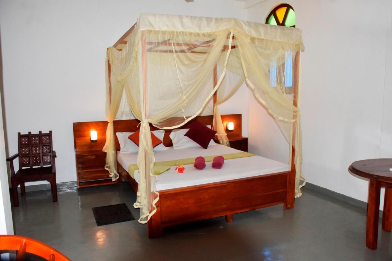 Mira Whales Resort Mirissa Εξωτερικό φωτογραφία